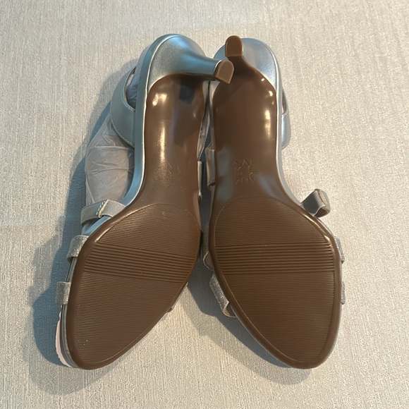 Naturalizer Women’s ‘Taimi’ Dress Sandals Heels Sparkly w/ Straps Size 9 New - Picture 15 of 15